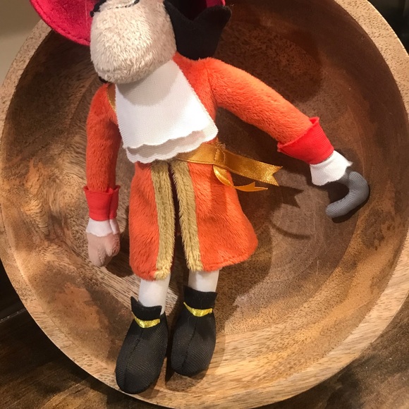 Vintage Disney Store Captain Hook Mini Bean Bag Plush 10” Peter Pan Stuffed Toy - Picture 6 of 6